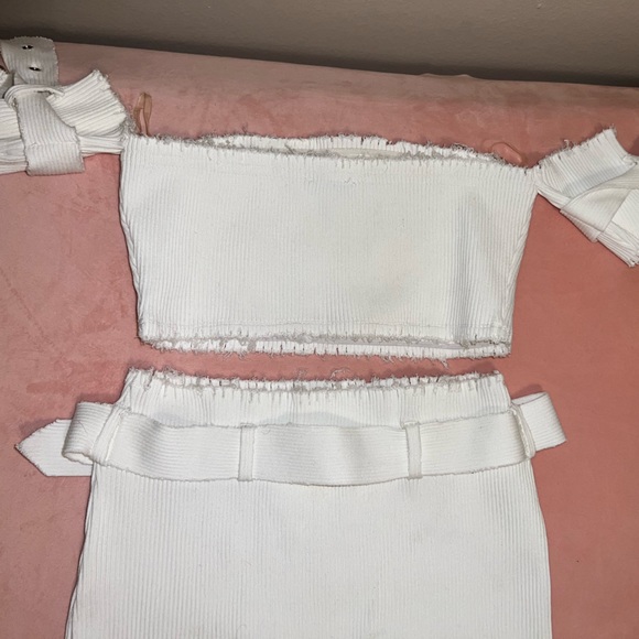 MATCHING WHITE SET - Picture 2 of 8